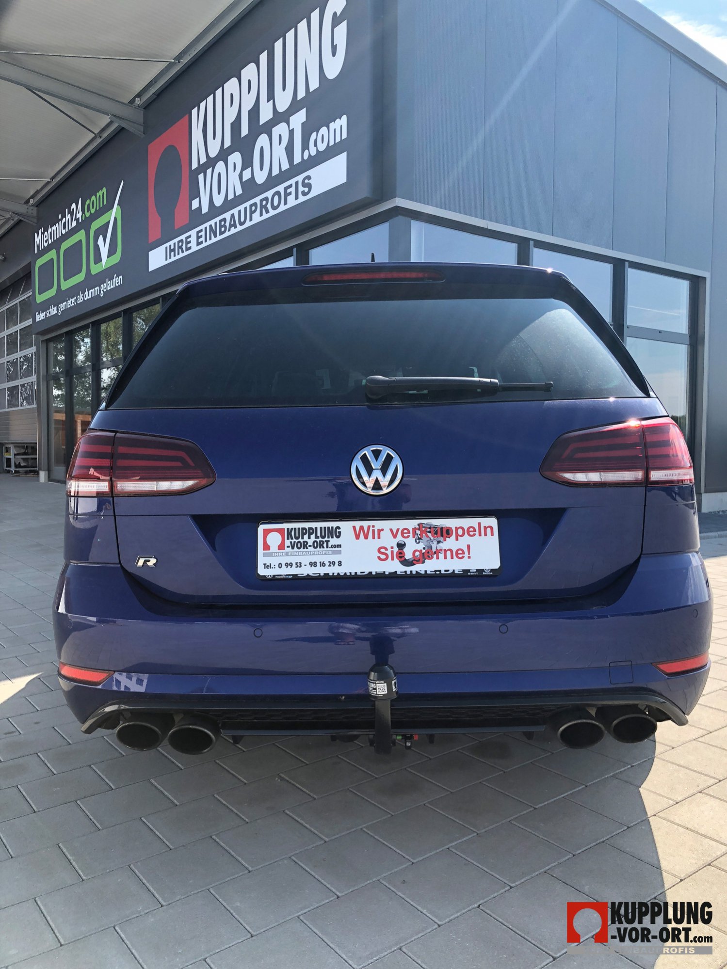 Namn:  vw-golf-vii-r-variant-anhaengerkupplung-kupplung-vor-ort.jpg
Visningar: 8636
Storlek:  400.2 KB