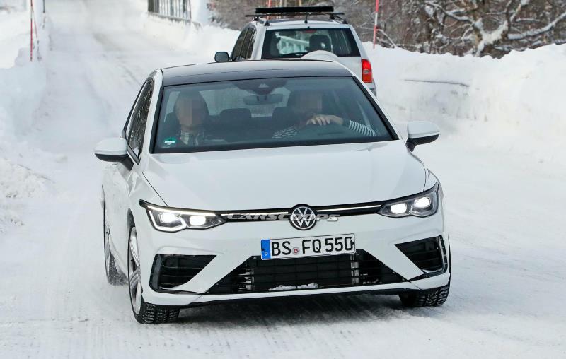 Namn:  2020-VW-Golf-R-spy-shots-1.jpg
Visningar: 1975
Storlek:  50.1 KB