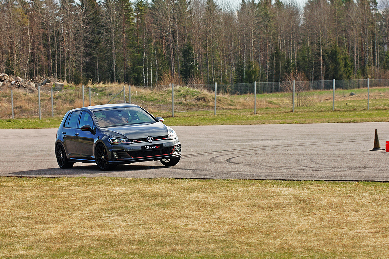 Namn:  2020-05-03-21-17-02_9.jpg
Visningar: 942
Storlek:  917.1 KB
