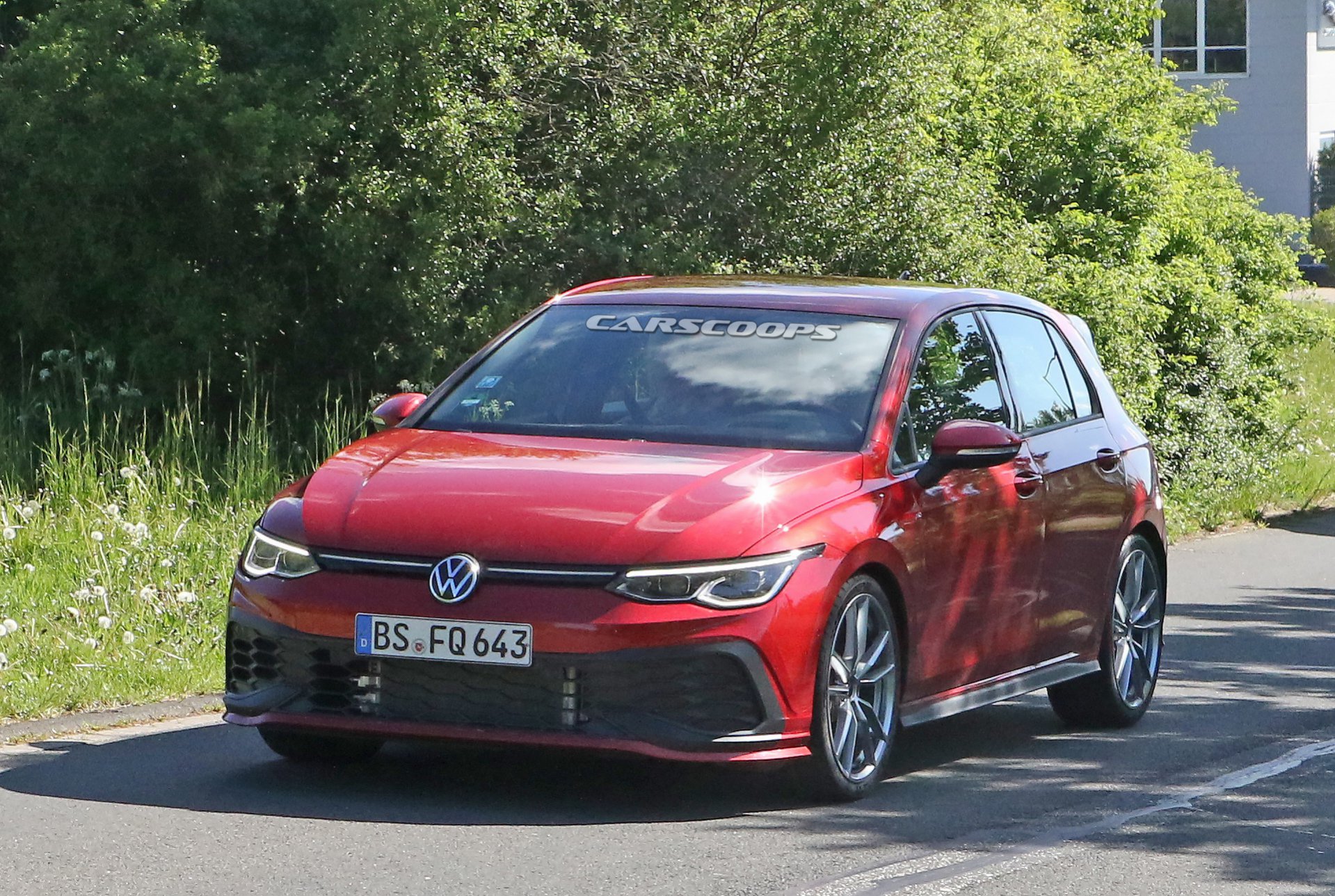 Namn:  2021-VW-Golf-GTI-TCR-12.jpg
Visningar: 3991
Storlek:  630.8 KB