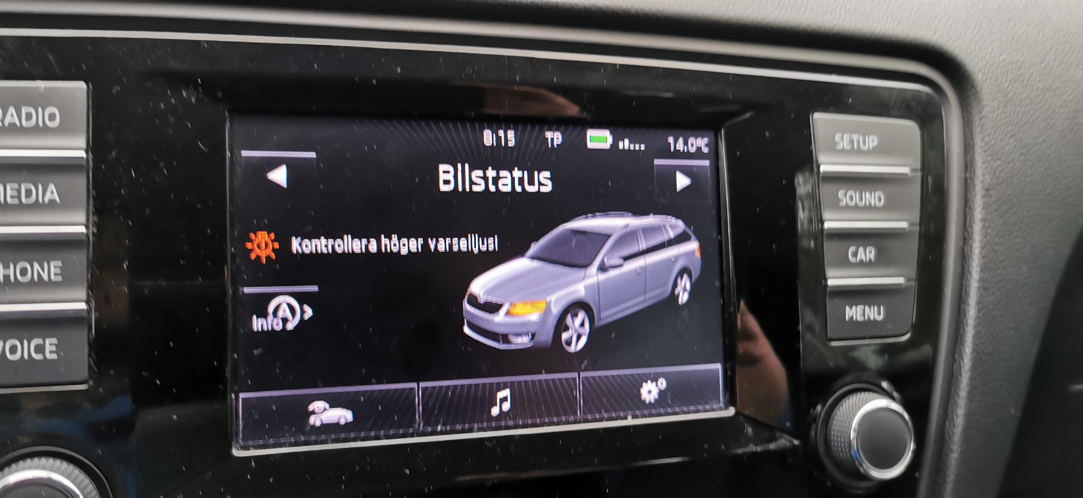 Namn:  skoda_varselljus1.jpg
Visningar: 2972
Storlek:  557.2 KB