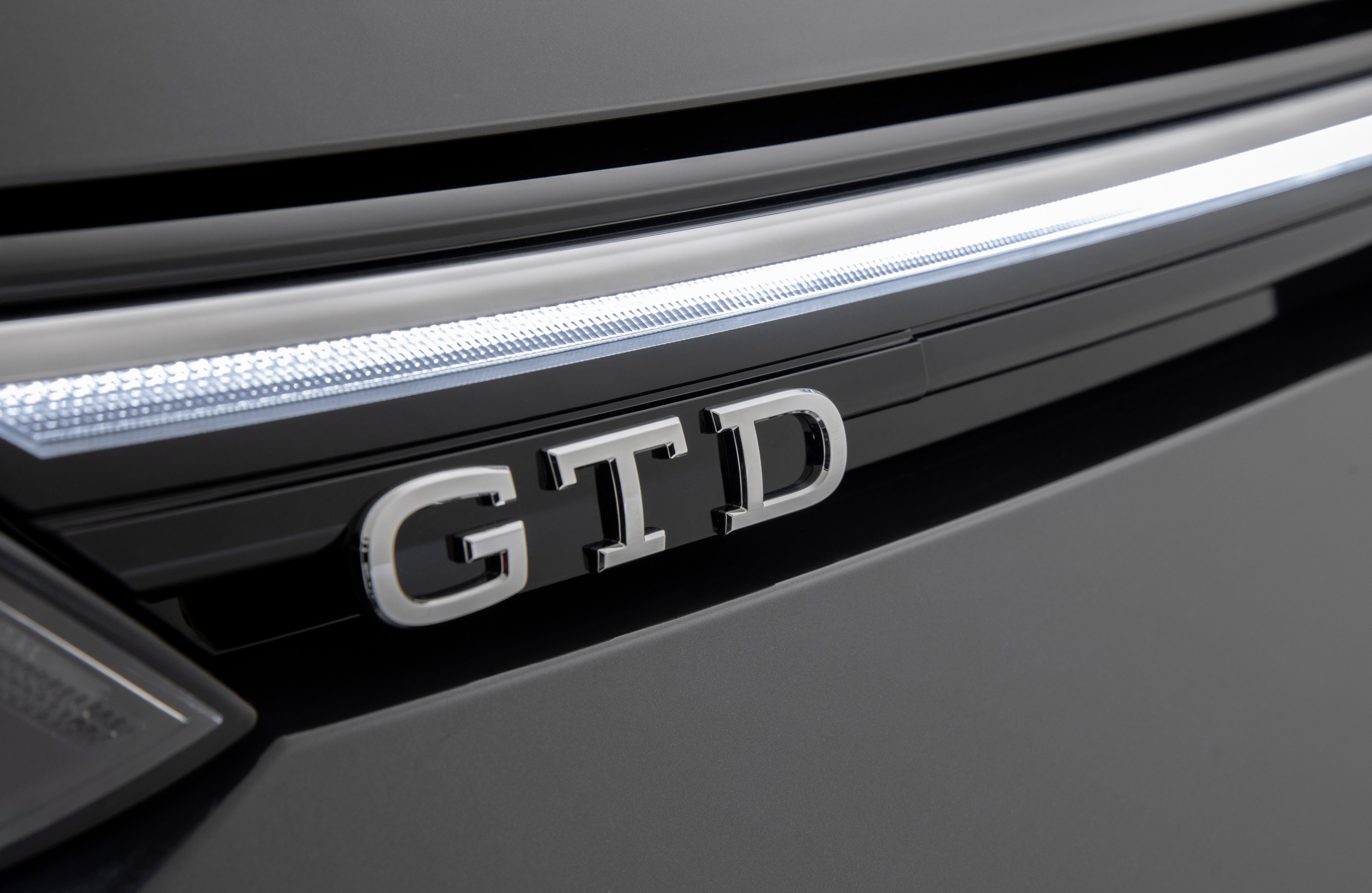 Namn:  DB2020AU00136_large_GTD5.jpg
Visningar: 6100
Storlek:  958.9 KB
