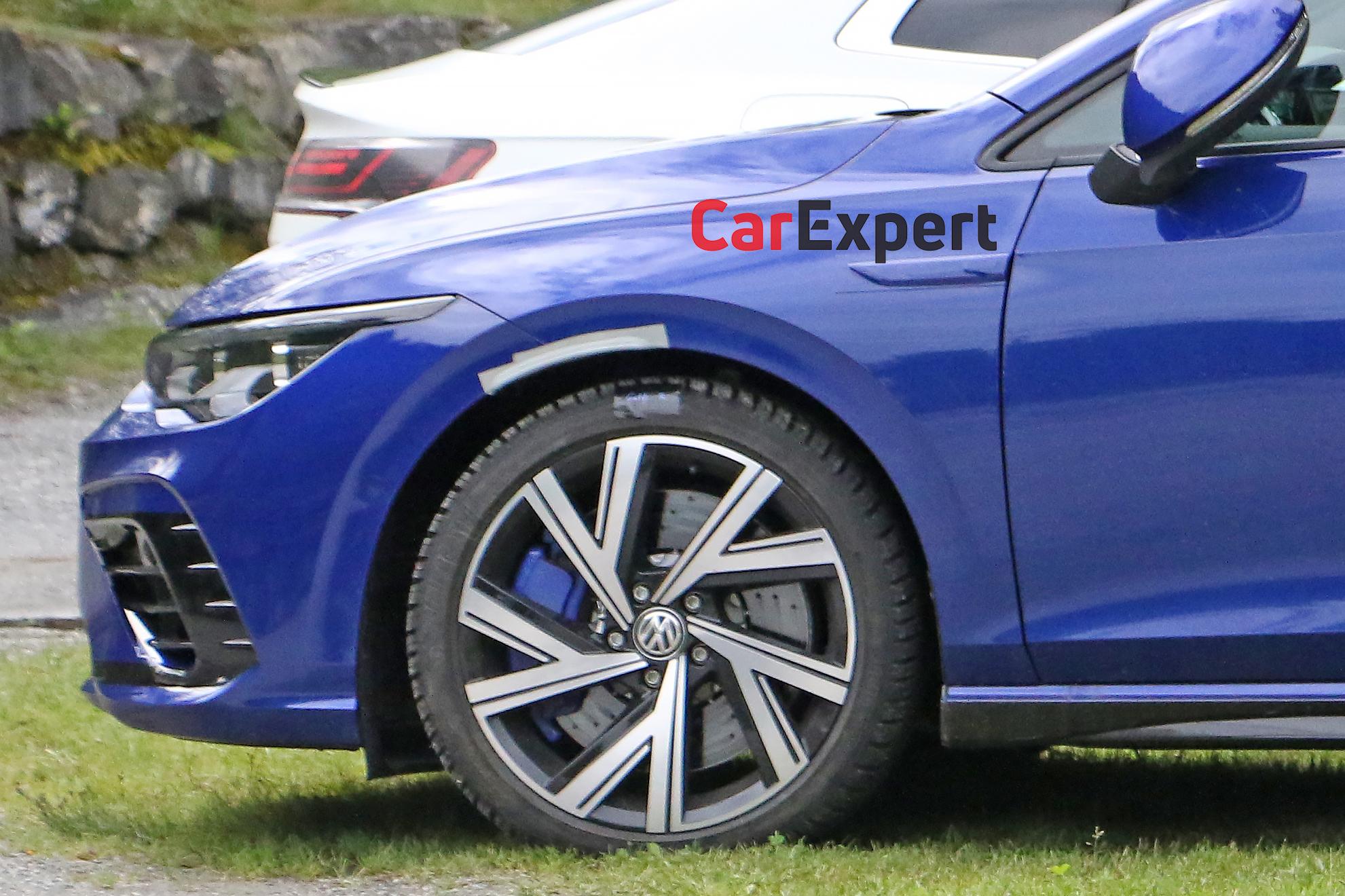 Namn:  VW-Golf-R-8.jpg
Visningar: 3050
Storlek:  321.5 KB