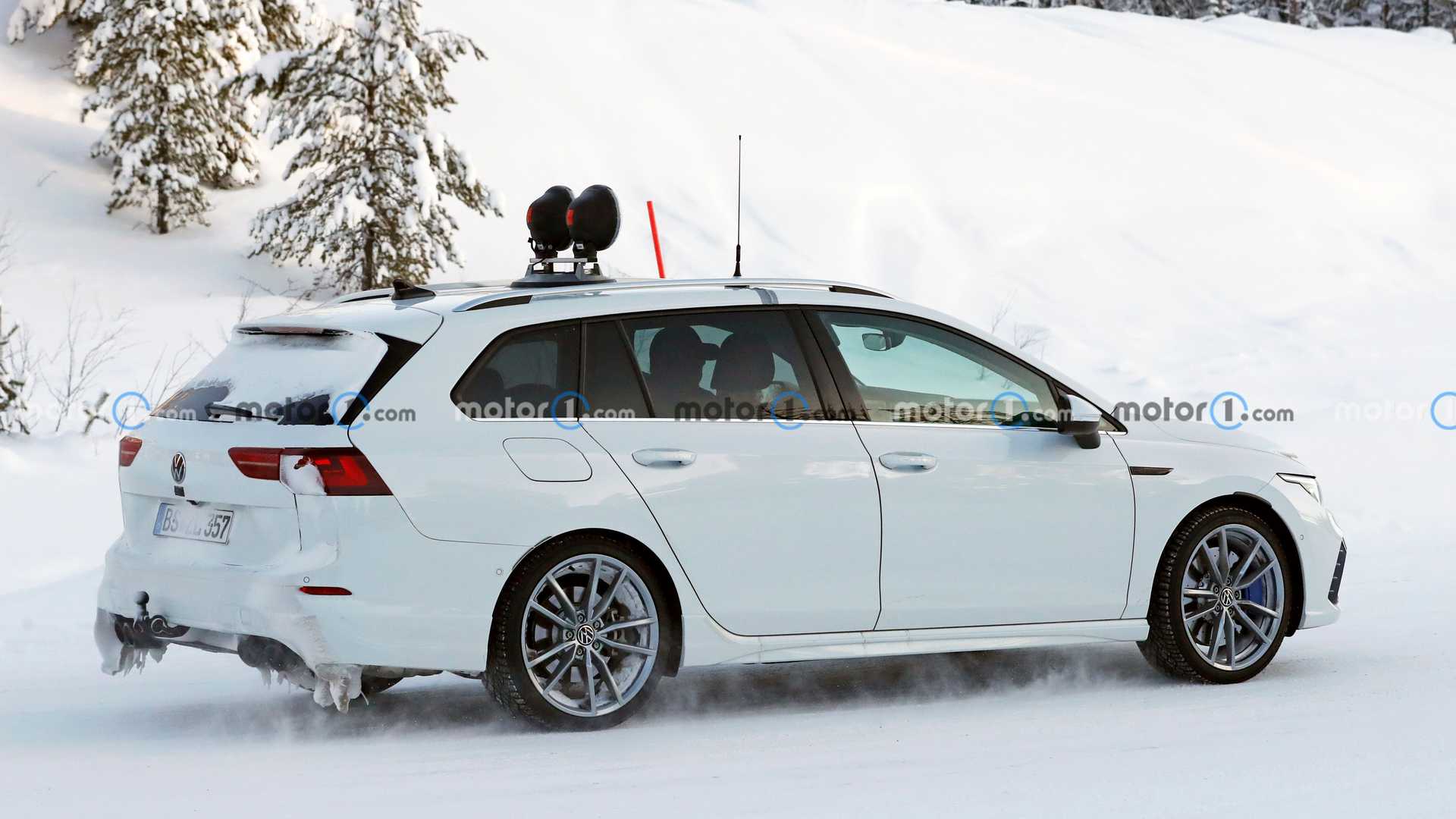 Namn:  2022-vw-golf-r-estate-spy-photo.jpg
Visningar: 2130
Storlek:  117.4 KB