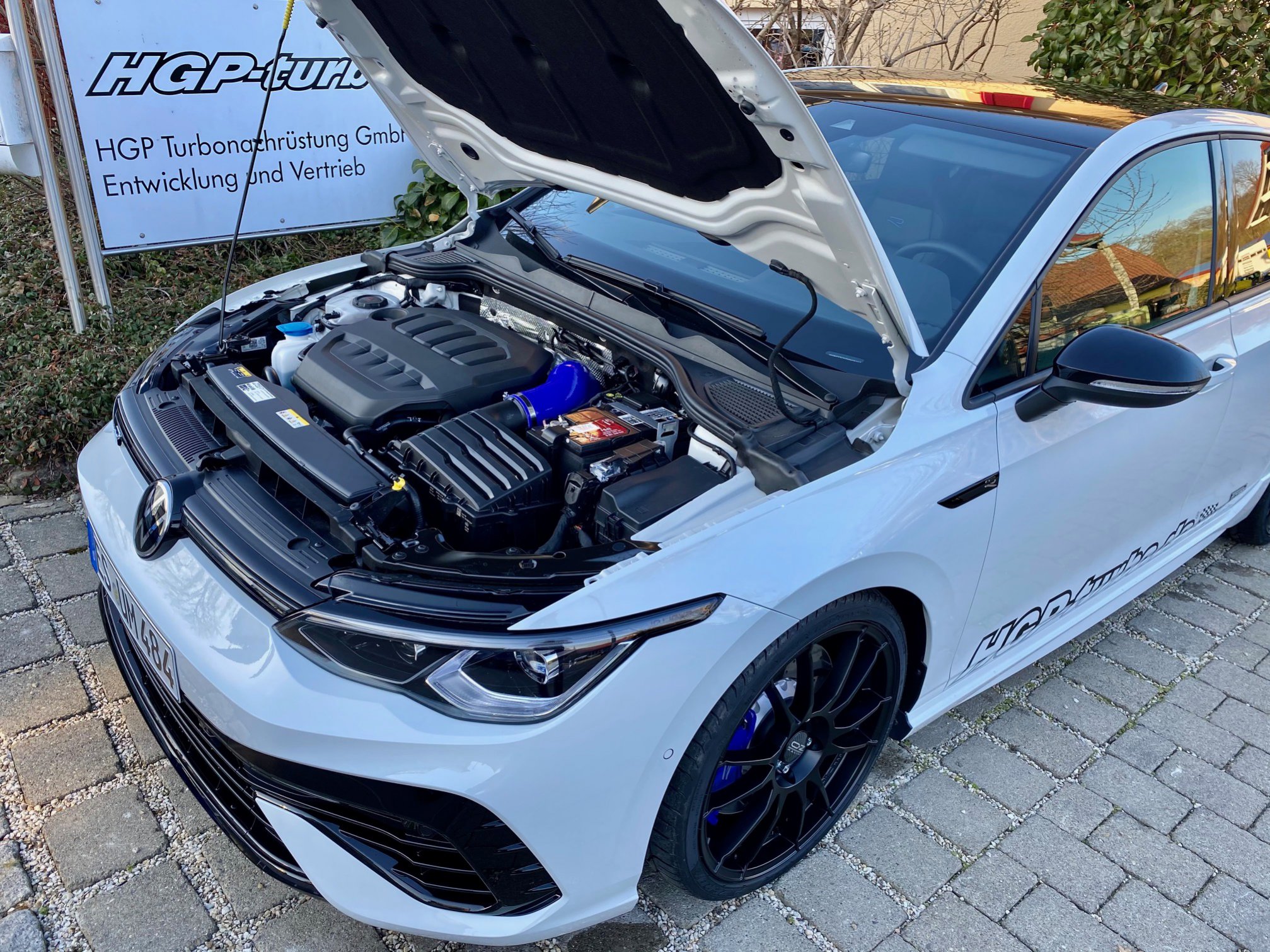 Namn:  HGP Golf 8 R.jpg
Visningar: 1168
Storlek:  722.0 KB