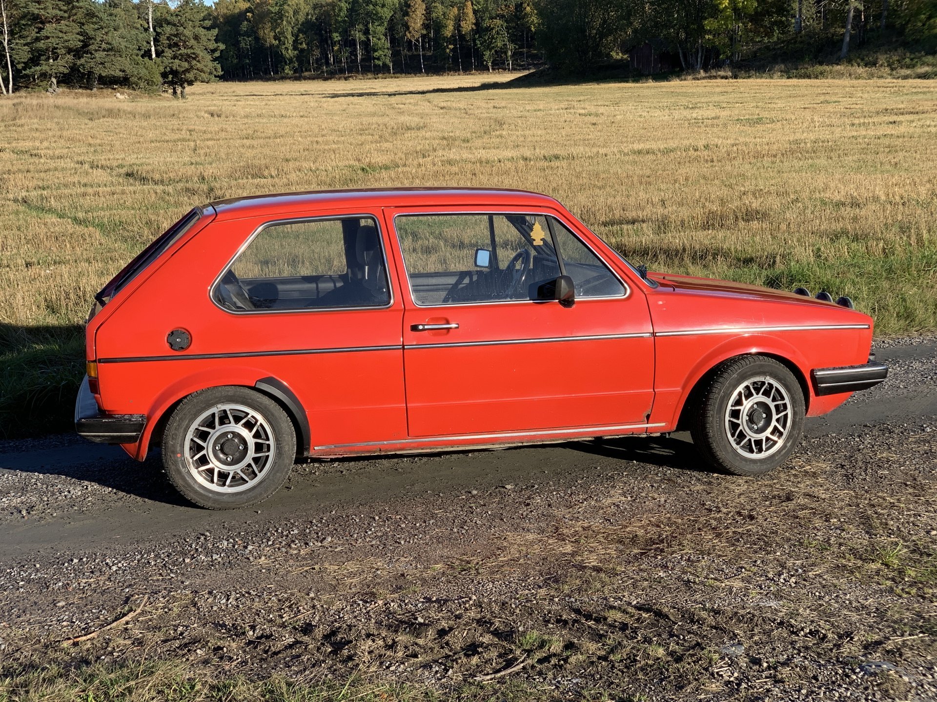 Namn:  68415.jpg
Visningar: 4741
Storlek:  938.9 KB