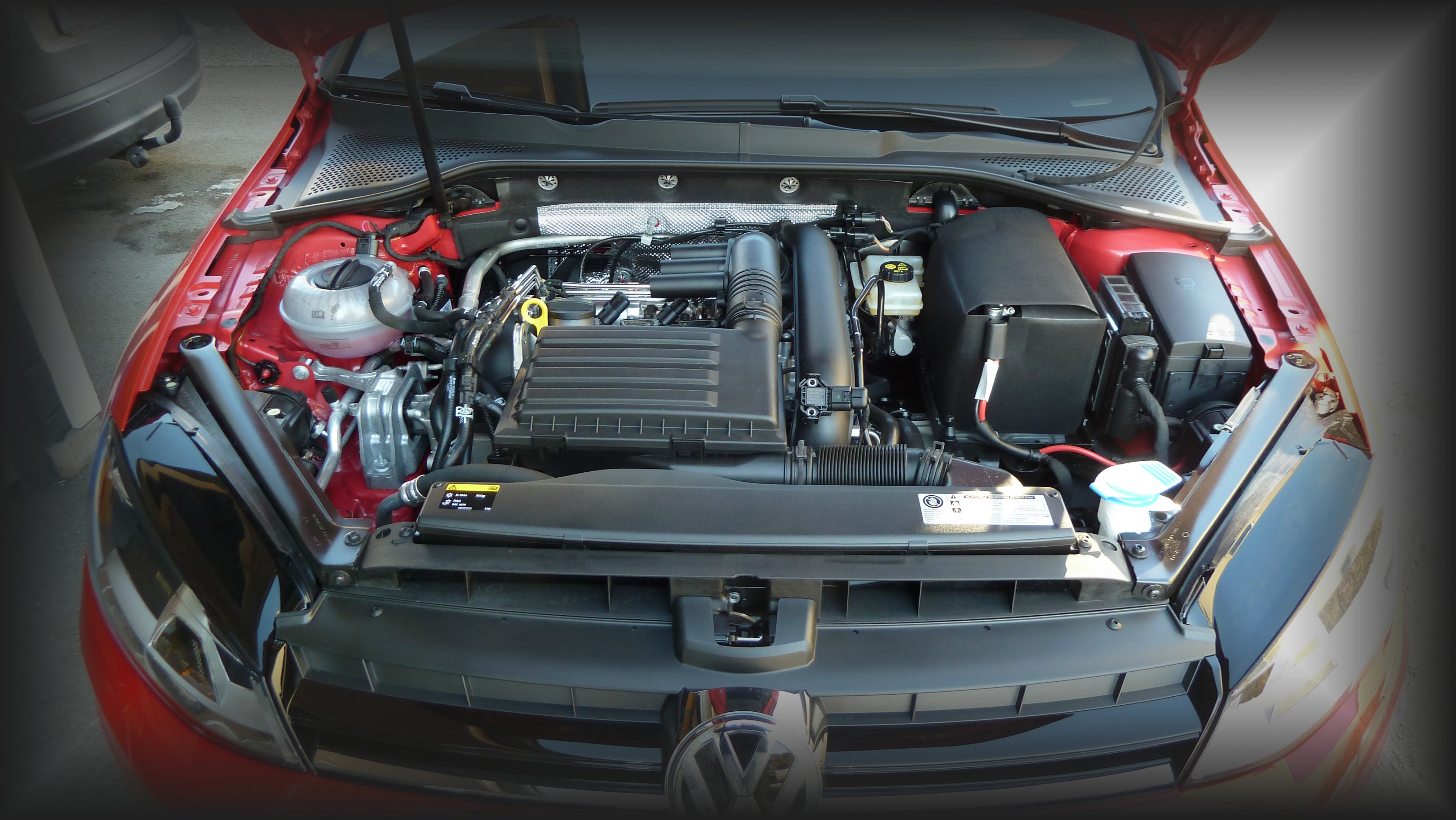 Namn:  motor.jpg
Visningar: 1488
Storlek:  1 012.9 KB