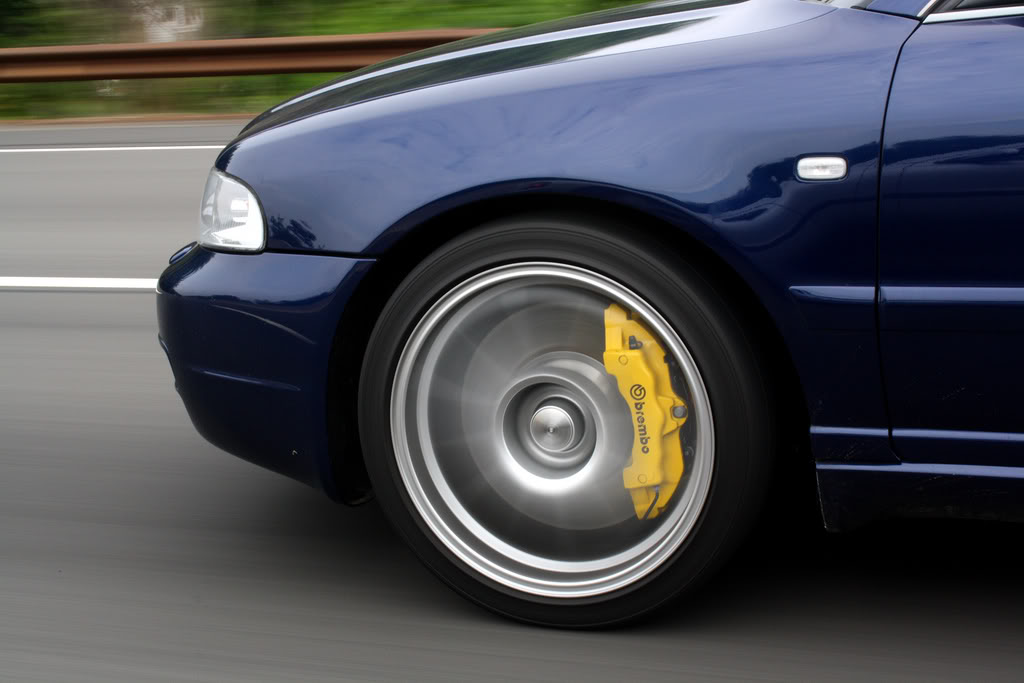 Namn:  gula brembo.jpg
Visningar: 1955
Storlek:  75.4 KB