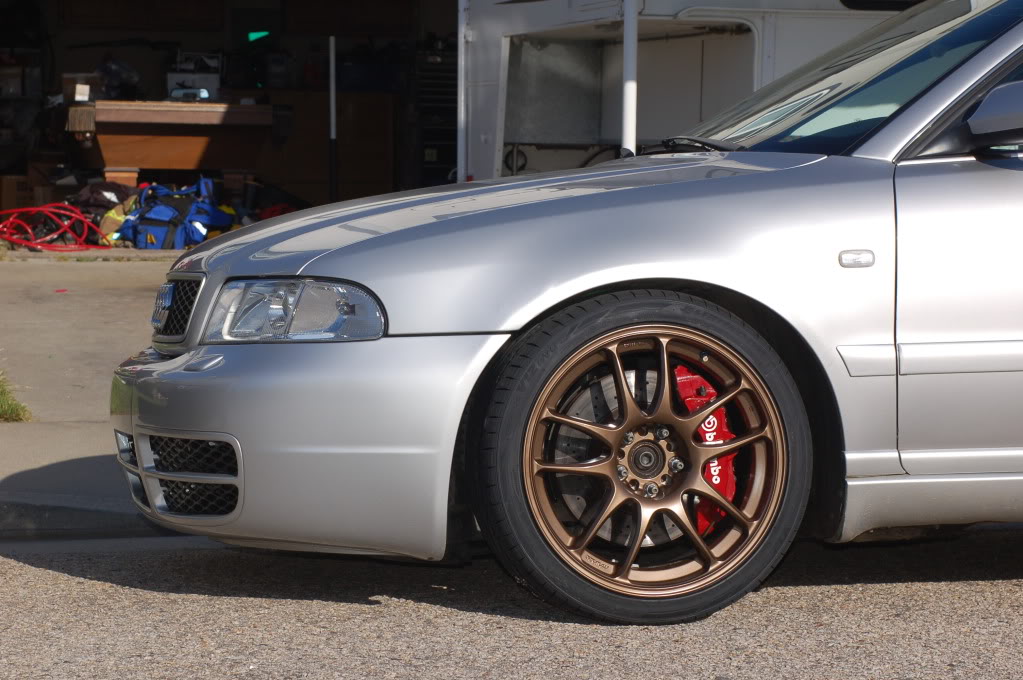 Namn:  röda brembo.jpg
Visningar: 1684
Storlek:  126.7 KB