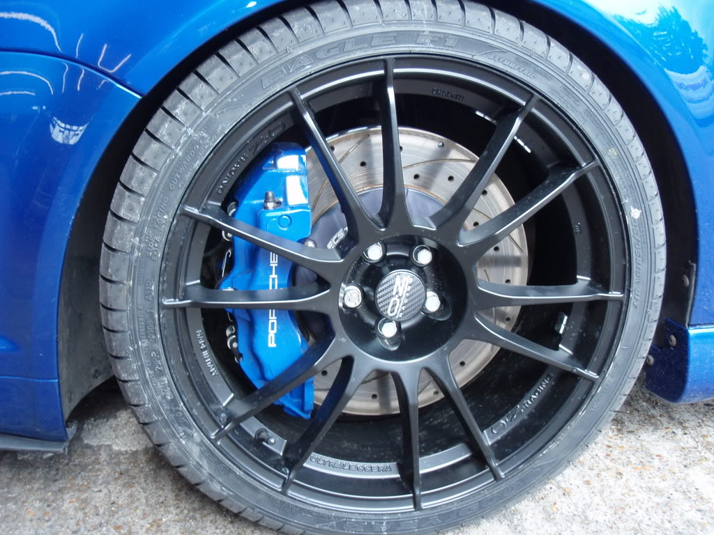 Namn:  blå brembo.jpg
Visningar: 1849
Storlek:  173.9 KB