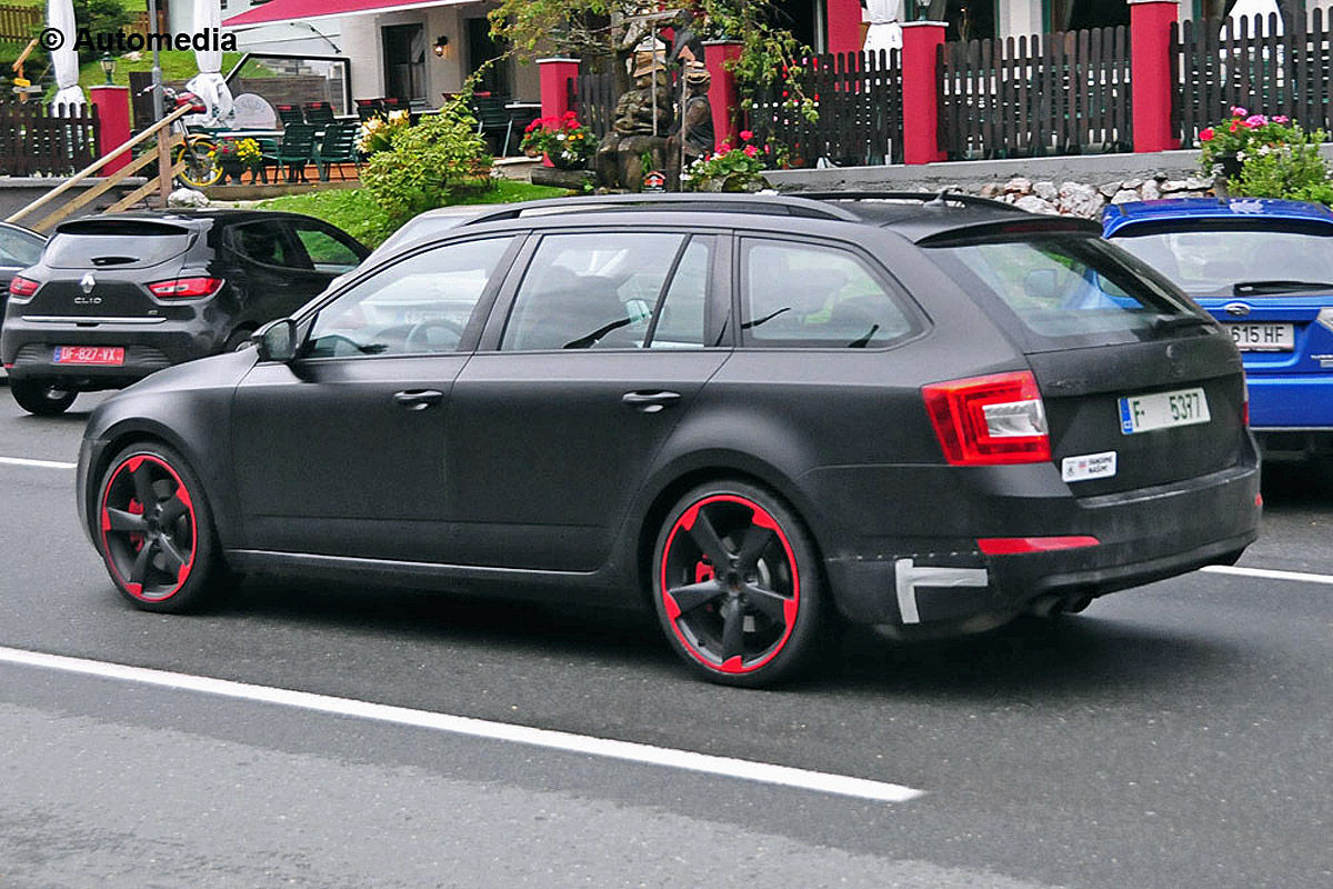 Namn:  Skoda-Ocatvia-RS-Plus-Erlkoenig-1200x800-b2c27998a95c0d7c.jpg
Visningar: 1833
Storlek:  235.5 KB