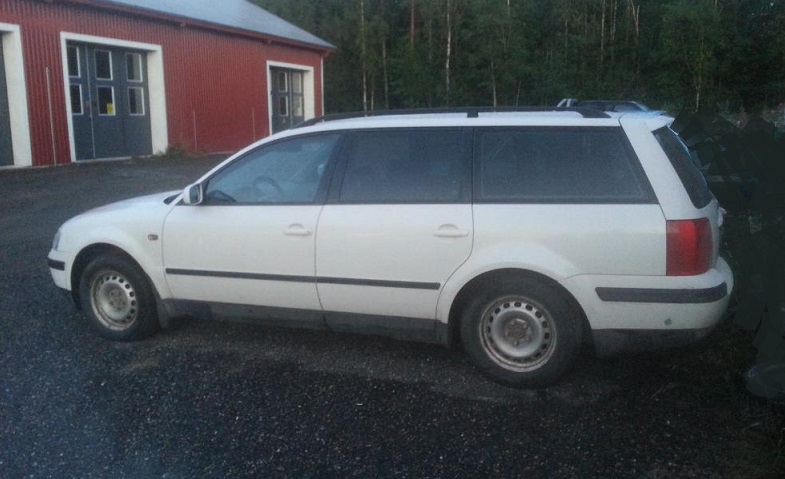 Namn:  Passat Syncro -98 sidanssvidans.jpg
Visningar: 1456
Storlek:  103.8 KB