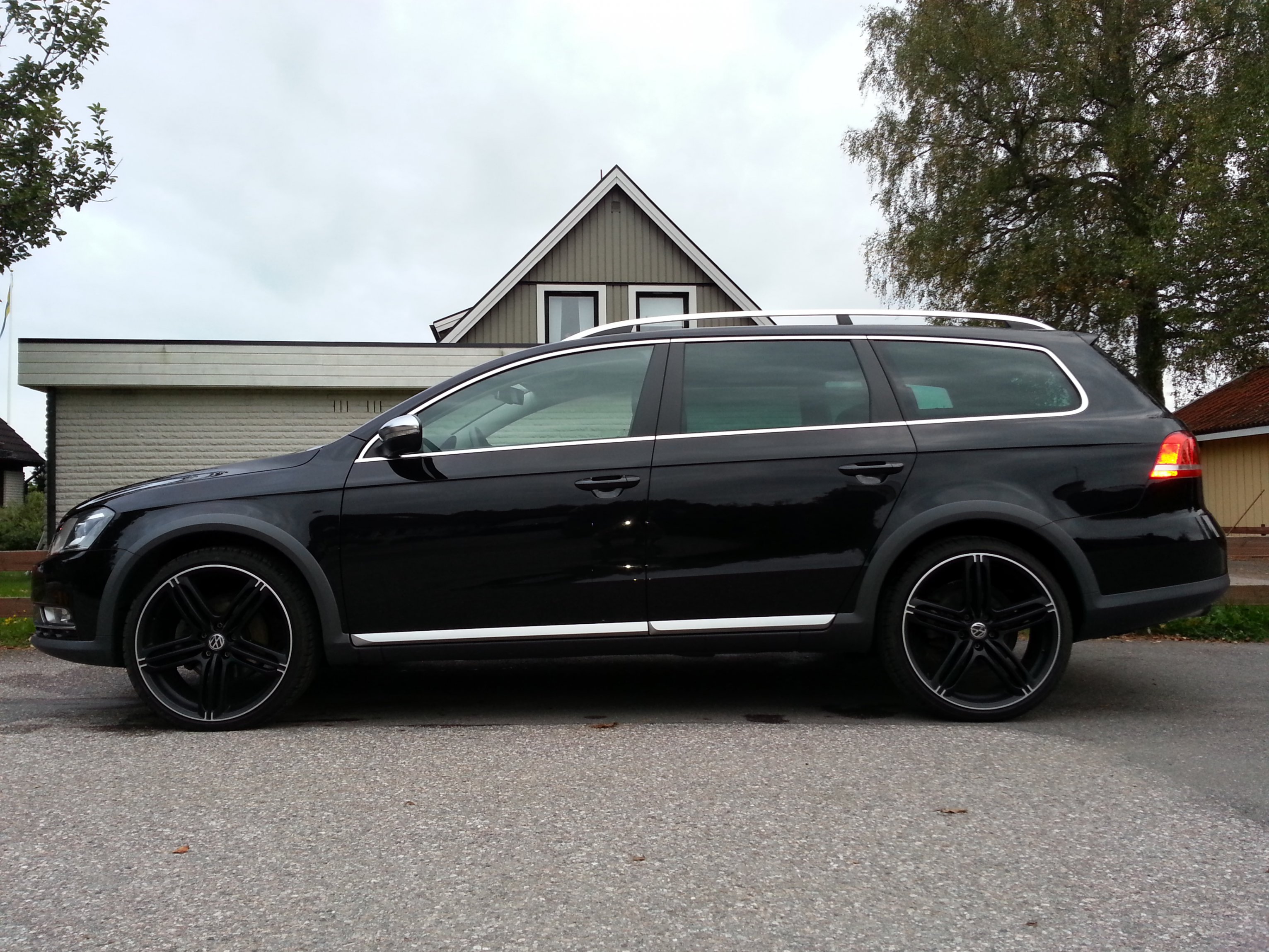 Namn:  20140912_190200.jpg
Visningar: 6107
Storlek:  998.7 KB