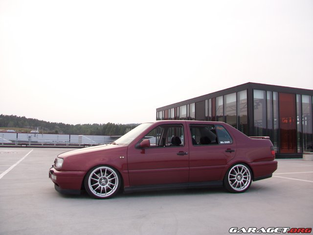 Namn:  208325-2139620.jpg
Visningar: 1417
Storlek:  33.6 KB