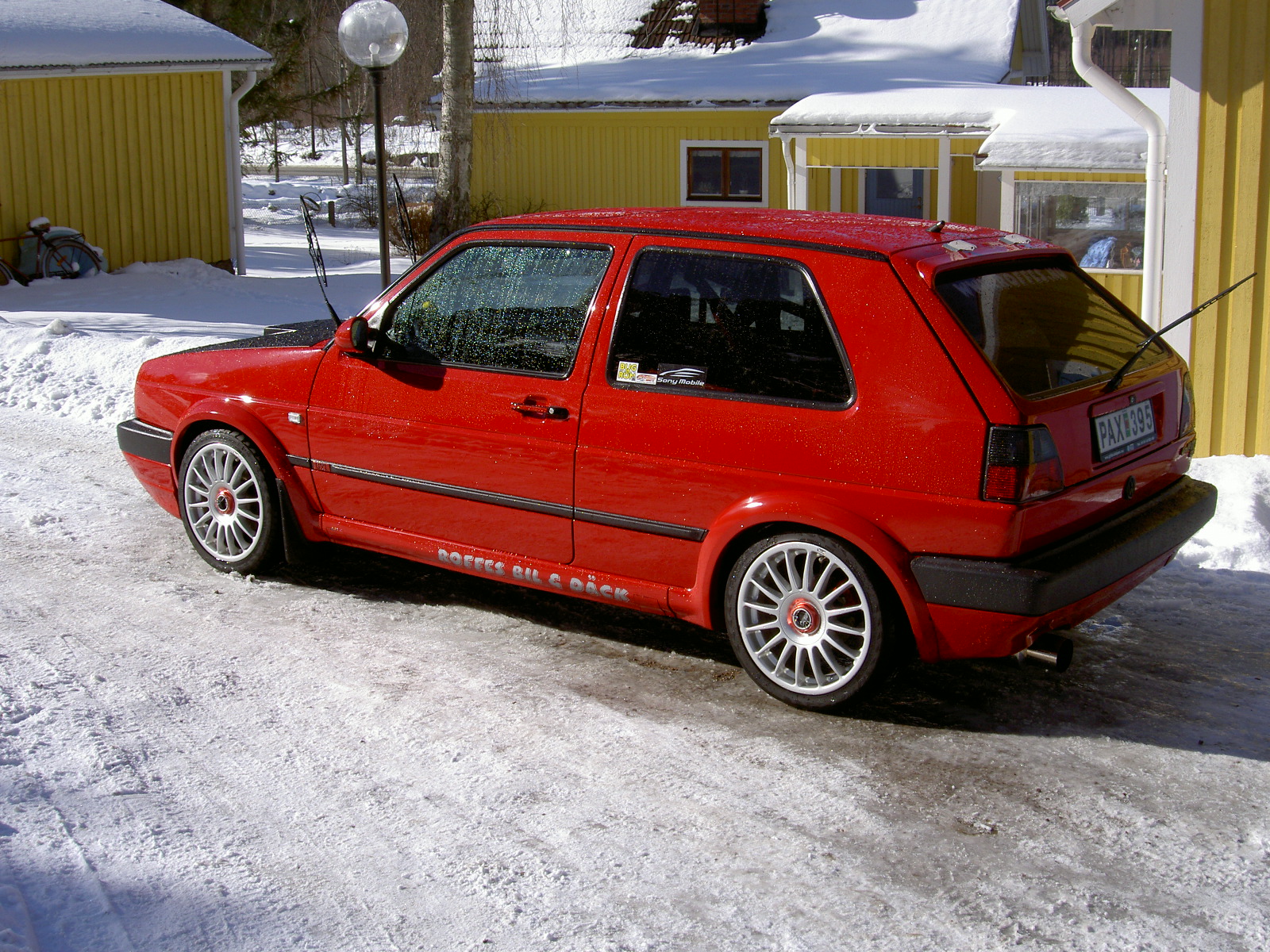 Namn:  PICT0389.JPG
Visningar: 768
Storlek:  826.3 KB