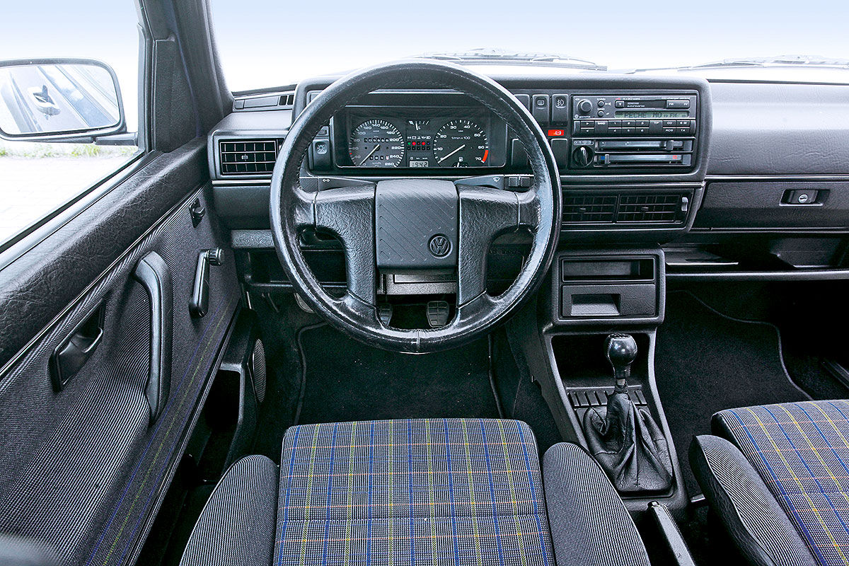 Namn:  VW-Golf-2-GTI-G60-1200x800-58def7038b19caf9.jpg
Visningar: 812
Storlek:  343.7 KB