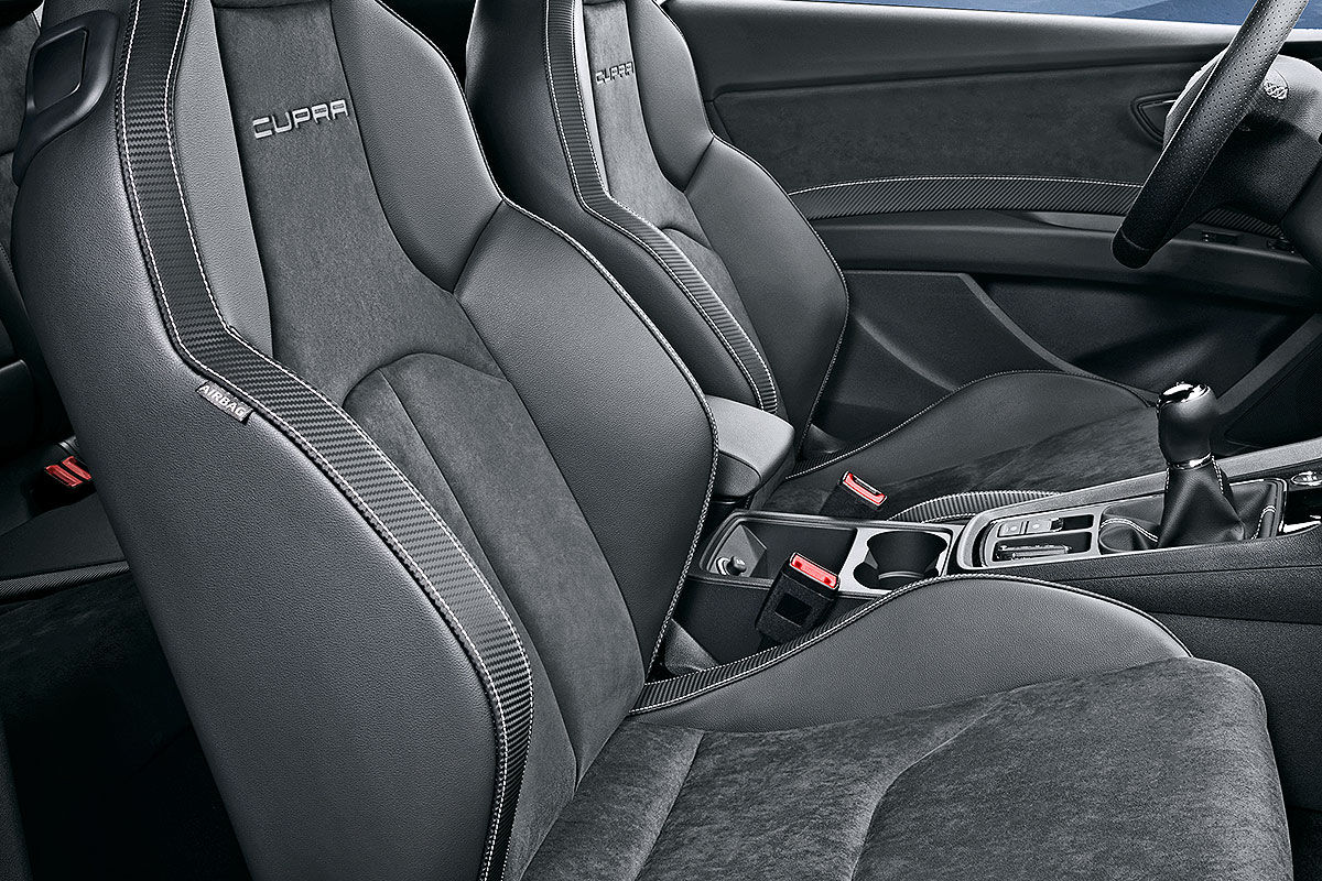 Namn:  Seat-Leon-Cupra-Facelift-2017-Vorstellung-1200x800-1629052155c04c10.jpg
Visningar: 2310
Storlek:  273.8 KB