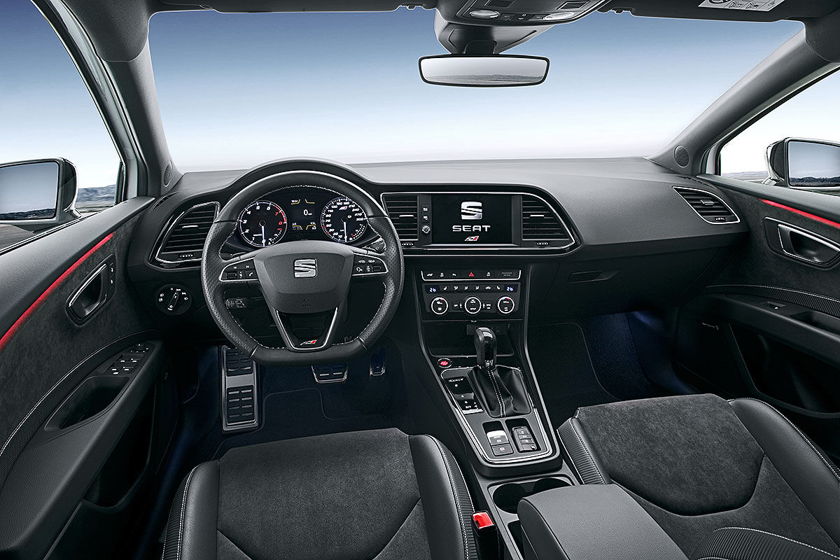 Namn:  Seat-Leon-Cupra-Facelift-2017-Vorstellung-1200x800-ded1c8a3c2491d08.jpg
Visningar: 2901
Storlek:  192.3 KB