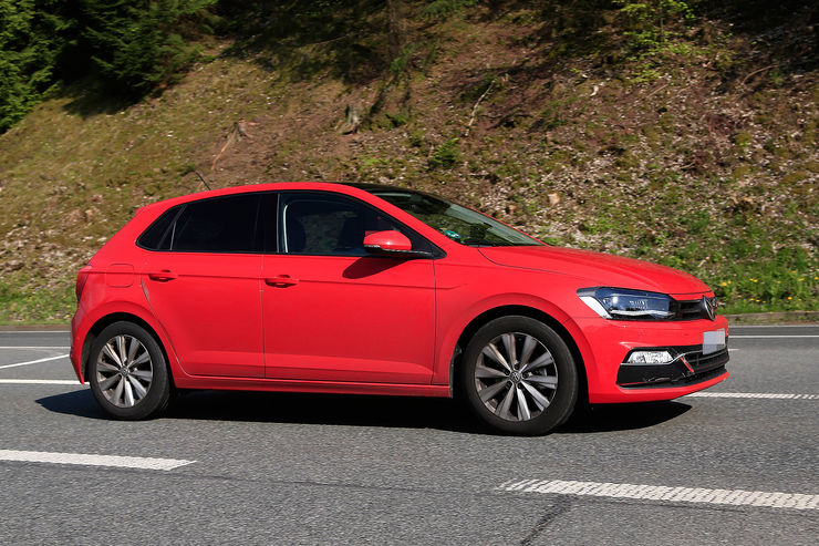 Namn:  VW-Polo-Erlkoenig-fotoshowBig-19807d41-1069999.jpg
Visningar: 1849
Storlek:  112.8 KB