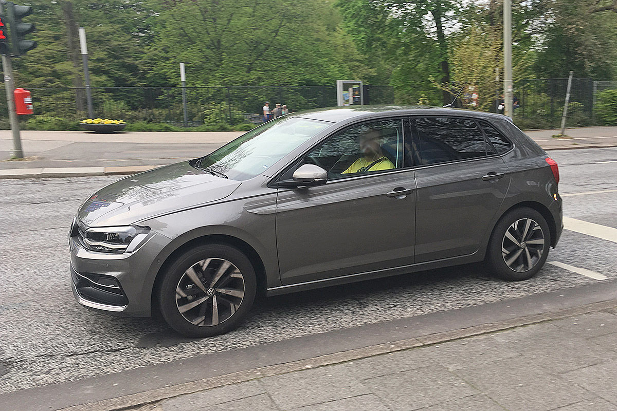 Namn:  VW-Polo-VI-2017-Erlkoenig-Motoren-Preise-Marktstart-1200x800-6a1082e538ad2789.jpg
Visningar: 1973
Storlek:  272.1 KB