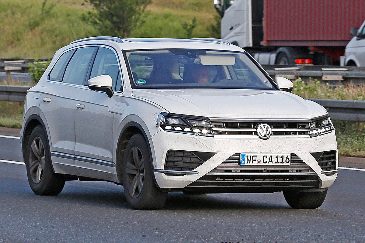 Namn:  So-kommt-der-neue-VW-Touareg-2017-1200x800-3d692cfe78b0a4cf.jpg
Visningar: 682
Storlek:  261.0 KB