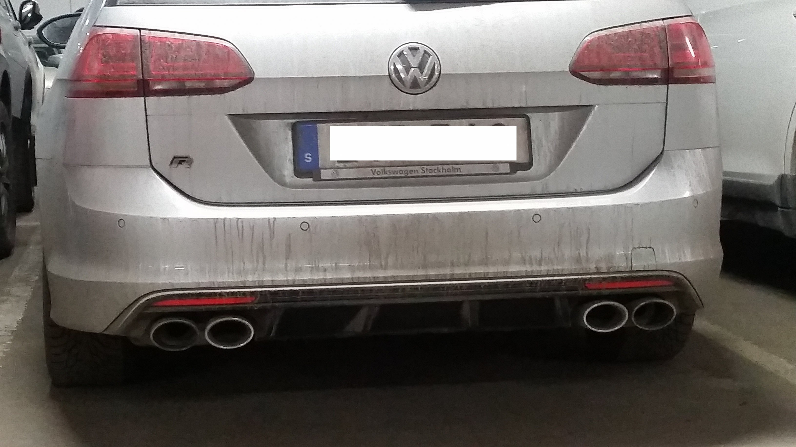 Namn:  Golf R.jpg
Visningar: 234
Storlek:  758.4 KB