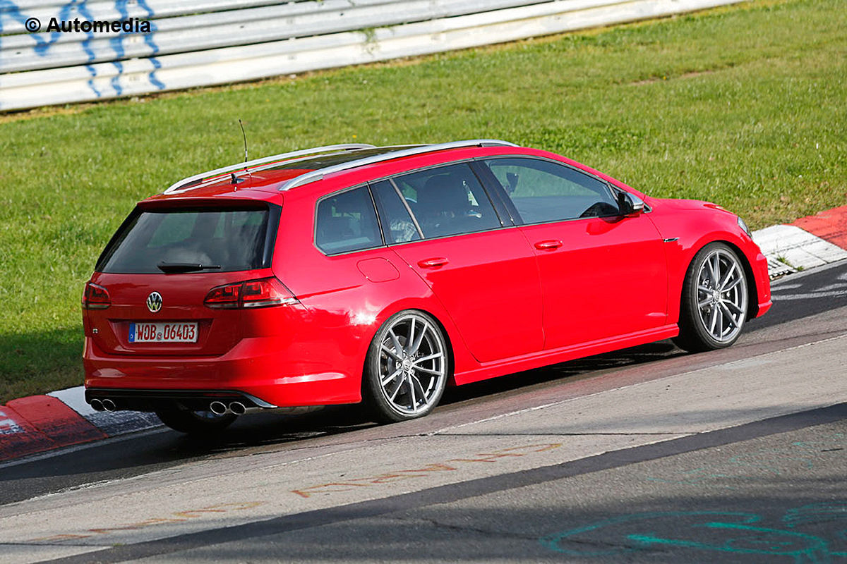 Namn:  VW-Golf-R-Variant-Erlkoenig-1200x800-ef7291d794d7f396.jpg
Visningar: 789
Storlek:  230.2 KB