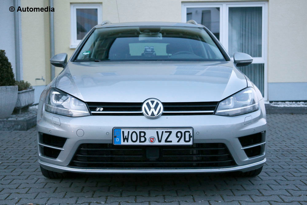 Namn:  VW-Golf-R-Variant-Erlkoenig-1000x667-2555321942593f3c.jpg
Visningar: 2710
Storlek:  108.5 KB