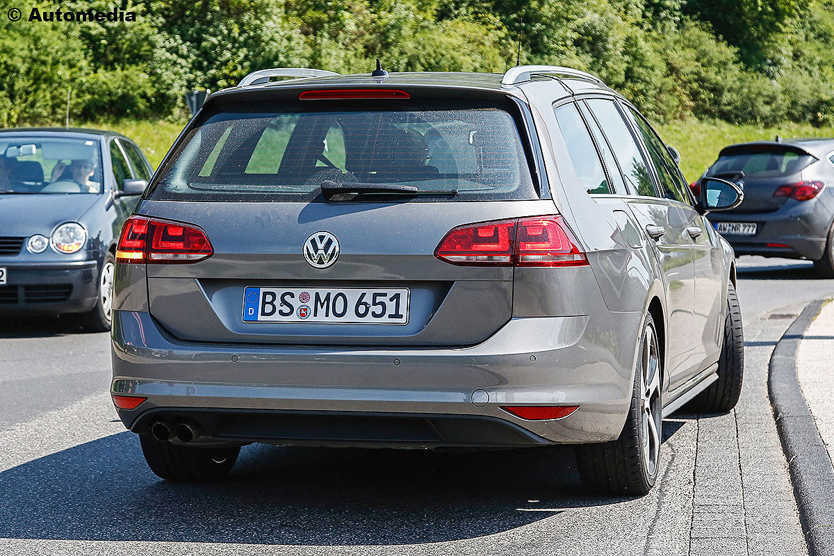 Namn:  VW-Golf-GTD-Variant-Erlkoenig-1200x800-7a2e92f595a4da33.jpg
Visningar: 1130
Storlek:  345.7 KB